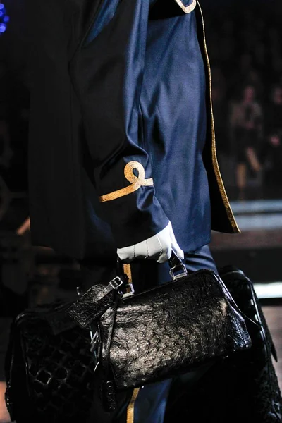 Look 122